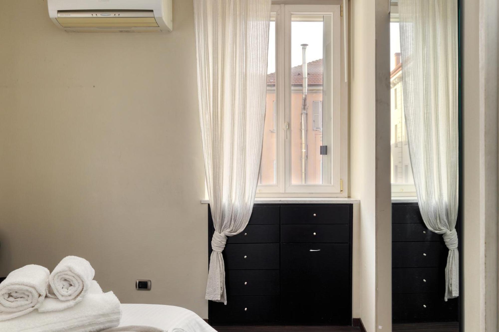 Apartment Joivy Bright 1br Flat Near Centro Storico Mailand