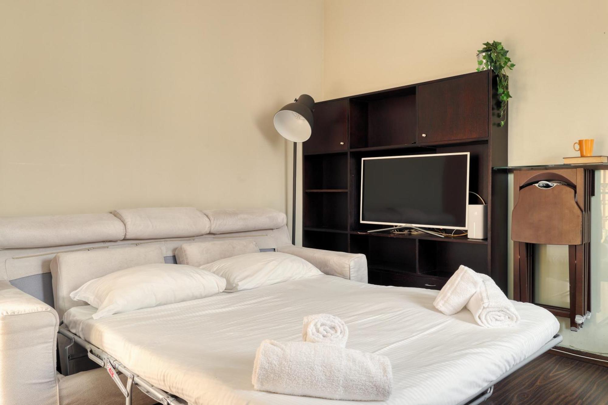 Joivy Bright 1br Flat Near Centro Storico *